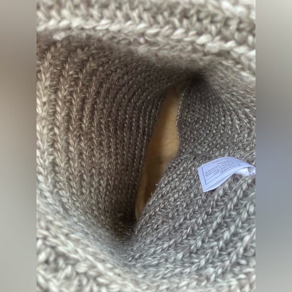 UGG knit boots 🔥🔥 - Picture 5 of 16